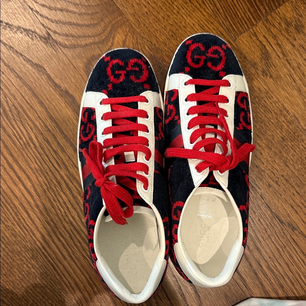 Gucci Red and Navy Sneakers women’s